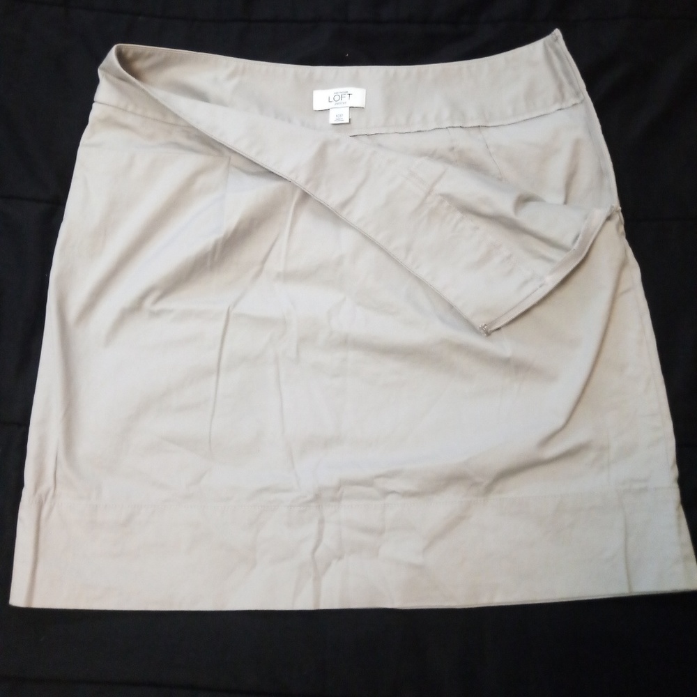 Ann Taylor LOFT Off White Skirt